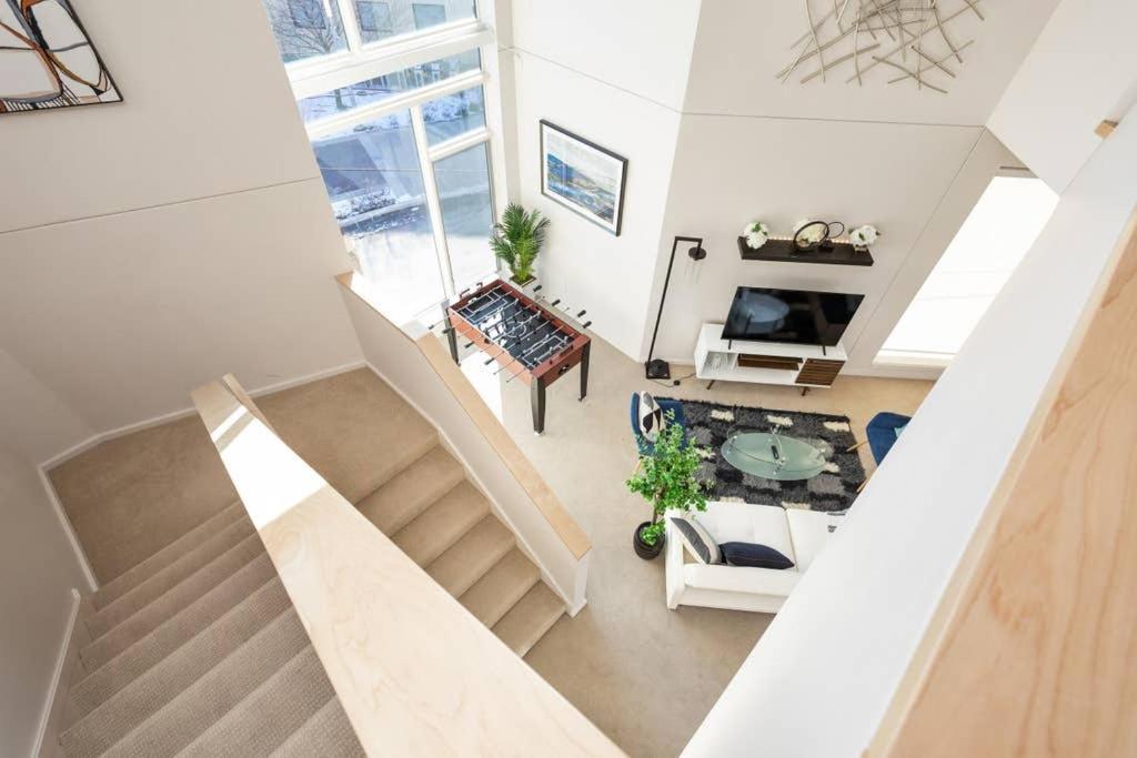 Upscale 3Br Penthouse By Cozysuites อินเดียนาโพลิส ภายนอก รูปภาพ
