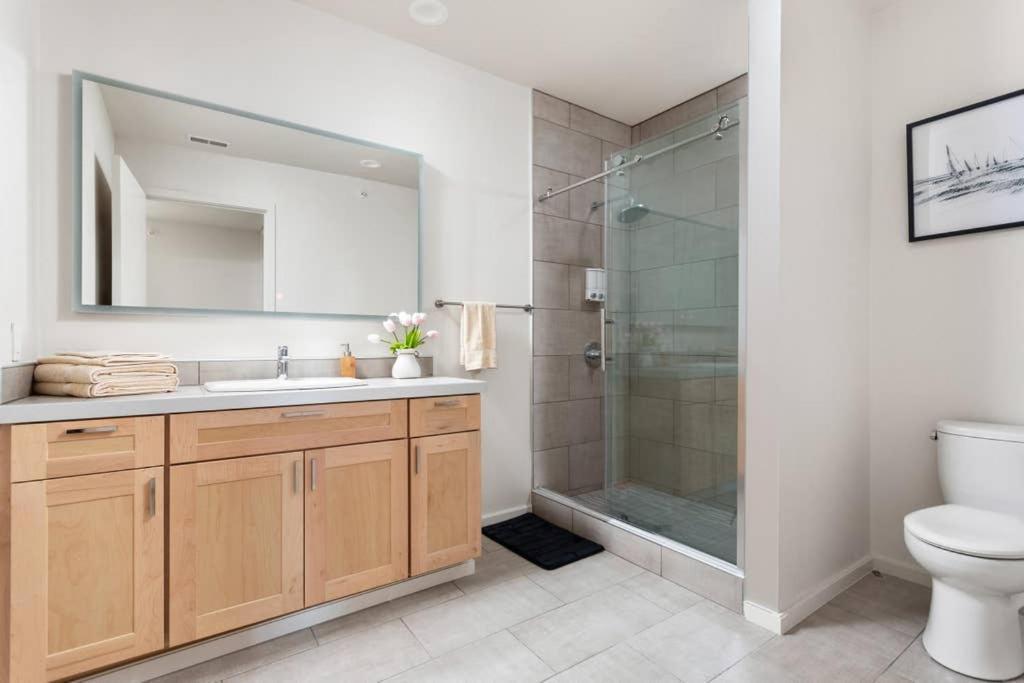 Upscale 3Br Penthouse By Cozysuites อินเดียนาโพลิส ภายนอก รูปภาพ